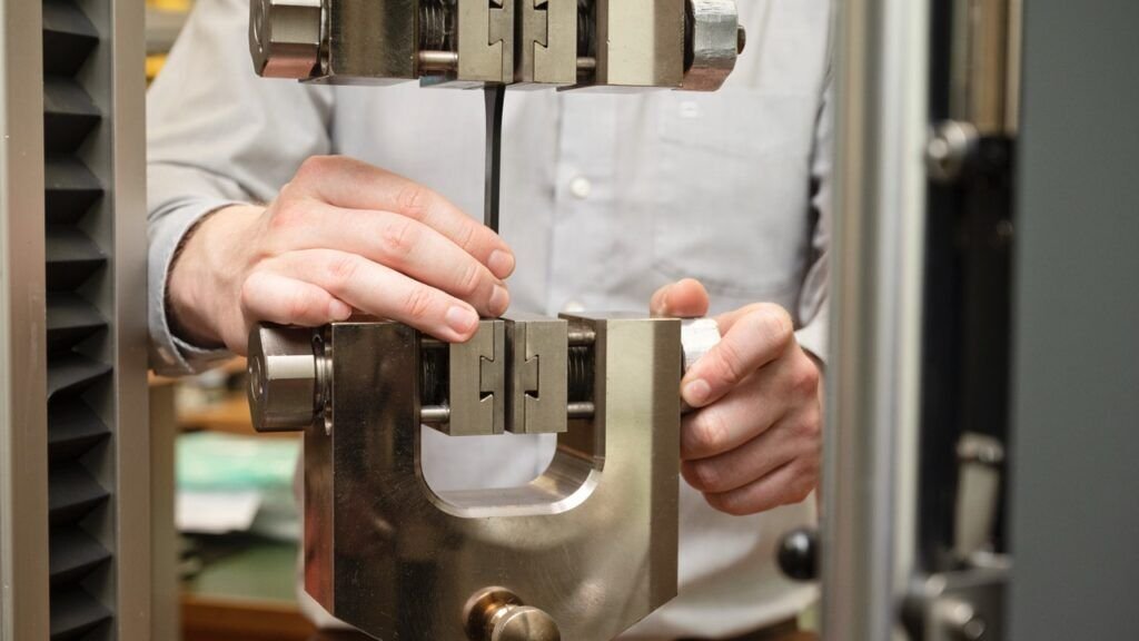 Mechanische Prüfungen 1 - Materialtest ASO Labor