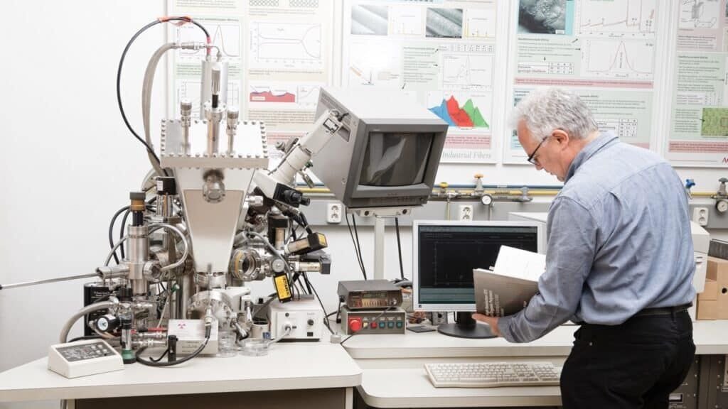 Physikalische Prüfungen - Materialcharakterisierung ASO Labor